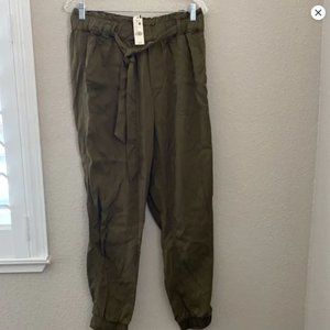 Garage Olive Green Tencel Paperbag Pants Size Large NWT
